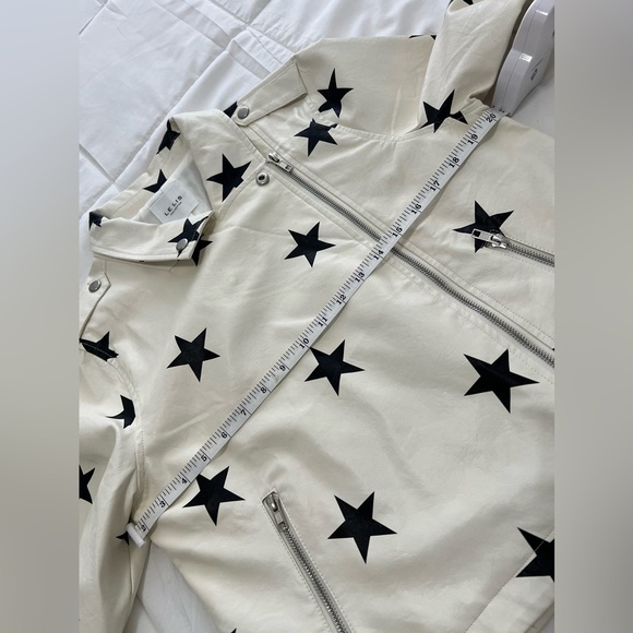 CONCERT VIBES FAUX LEATHER  WOMENS STARS JACKET SIZE “LARGE” NEW WITHOUT TAGS - Picture 5 of 9